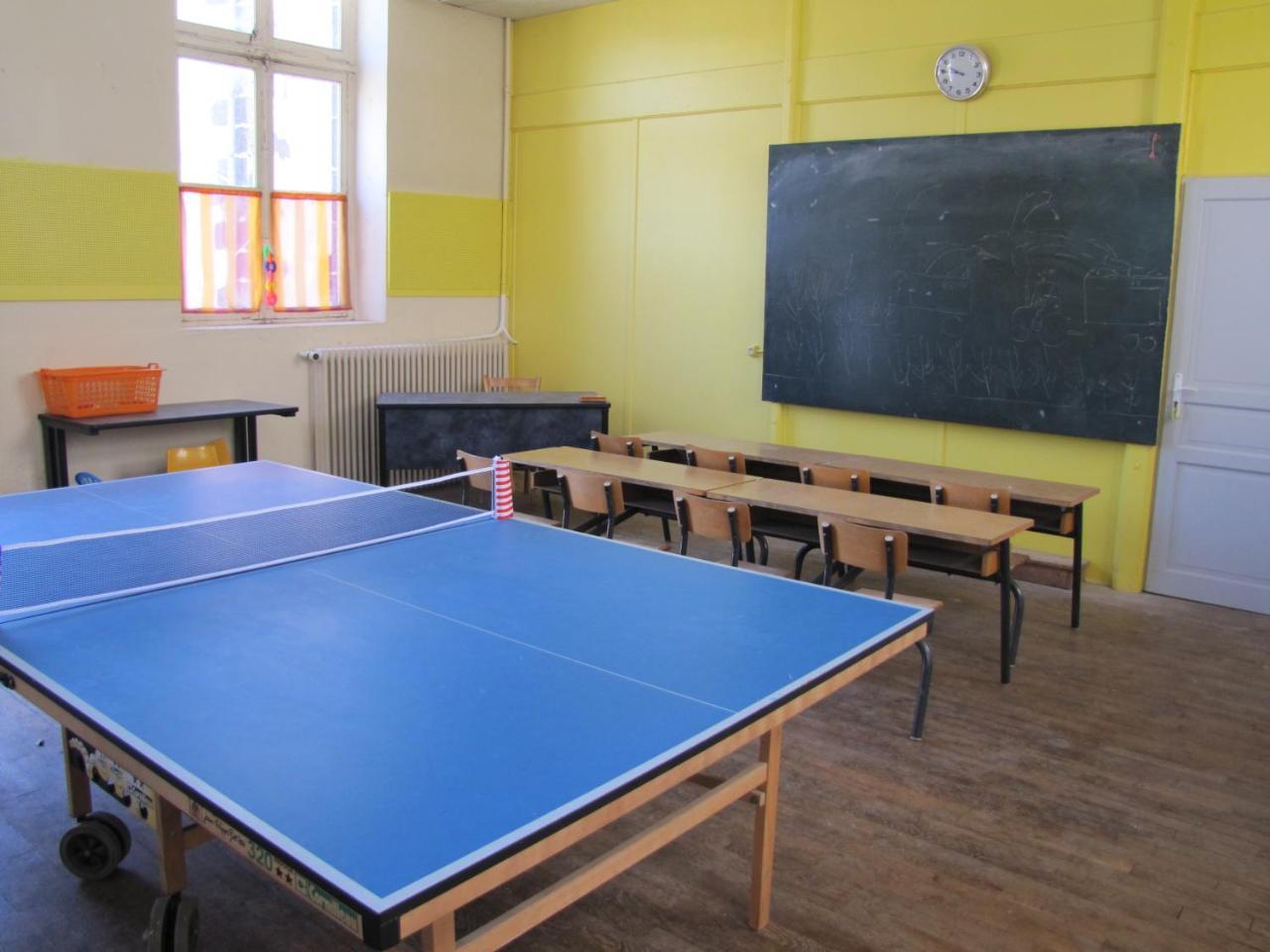 Leclosdipontine L'Ecole Des Demoiselles Pontgibaud Kültér fotó